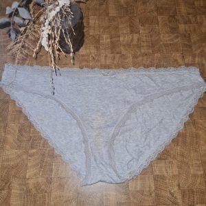 Vente de culottes portées