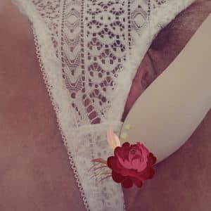 Culotte imbibée de mon plaisir solitaire
