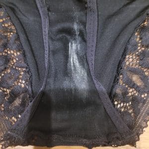Culotte sale en boîte de nuit !