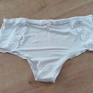 Culotte blanche lacets