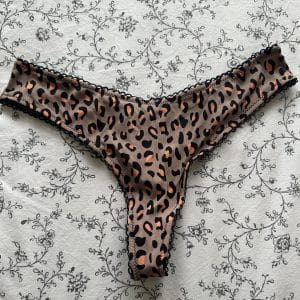 String microfibre intérieur coton porté 72h