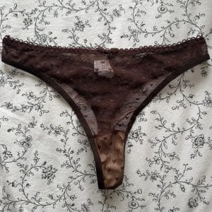 String dentelle intérieur coton porté 72h