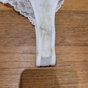 Culotte string sale et sans douche ! 20 novembre