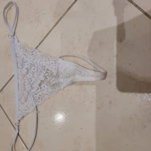 Culotte string sale en week-end sexe à l'aveugle 3 ;) 24 novembre