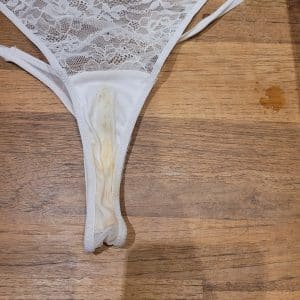 Culotte string sale en pot de départ qui dégénère ! 6 décembre