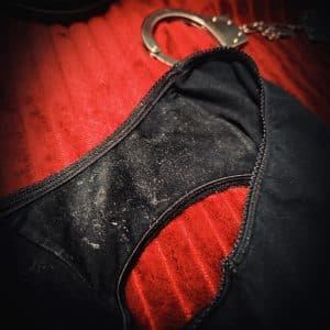 Culotte pleine de mouille