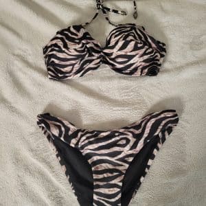 Mon bikini 👙 tout souillés 💦💦💦