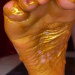A mes pieds , une expérience inoubliable . Peinture et compagnie