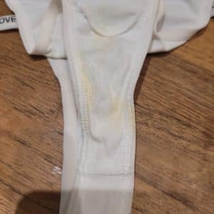 Culotte string sale en boîte de nuit échangiste !
