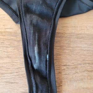 Culotte sale et sexuelle en boîte de nuit !