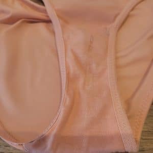 RÉSERVÉE - Culotte sexuelle au restaurant ! 29 avril
