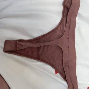 String porté 1 à 7 jours