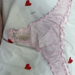Culotte rose souillée