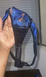 Délicieuse culotte à la cyprine de ta maîtresse