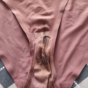 Culotte sale et rougie ! 30 avril