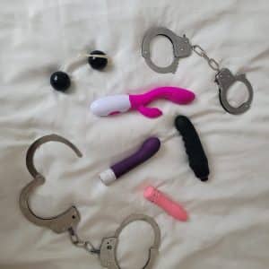 Vibromasseur et jouets avant et arrière !
