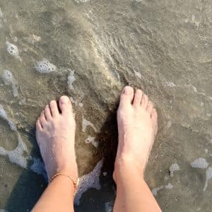 Pieds dans l’eau