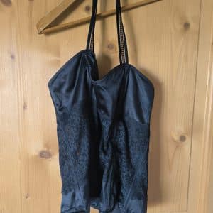 🖤✨ DESTOCKAGE TROP CHAUD – BUSTIER EN DENTELLE NOIRE ✨🖤