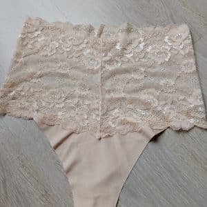 Ma culotte dentelle/effet peau nude 24h + masturbation