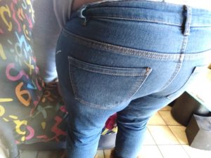 Je vous présente mes grosses fesses