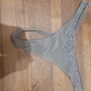 Culotte sale sans douche....