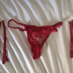 Strings en dentelle