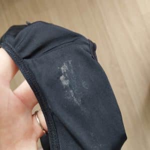 Petite culotte noire toute sage 😇