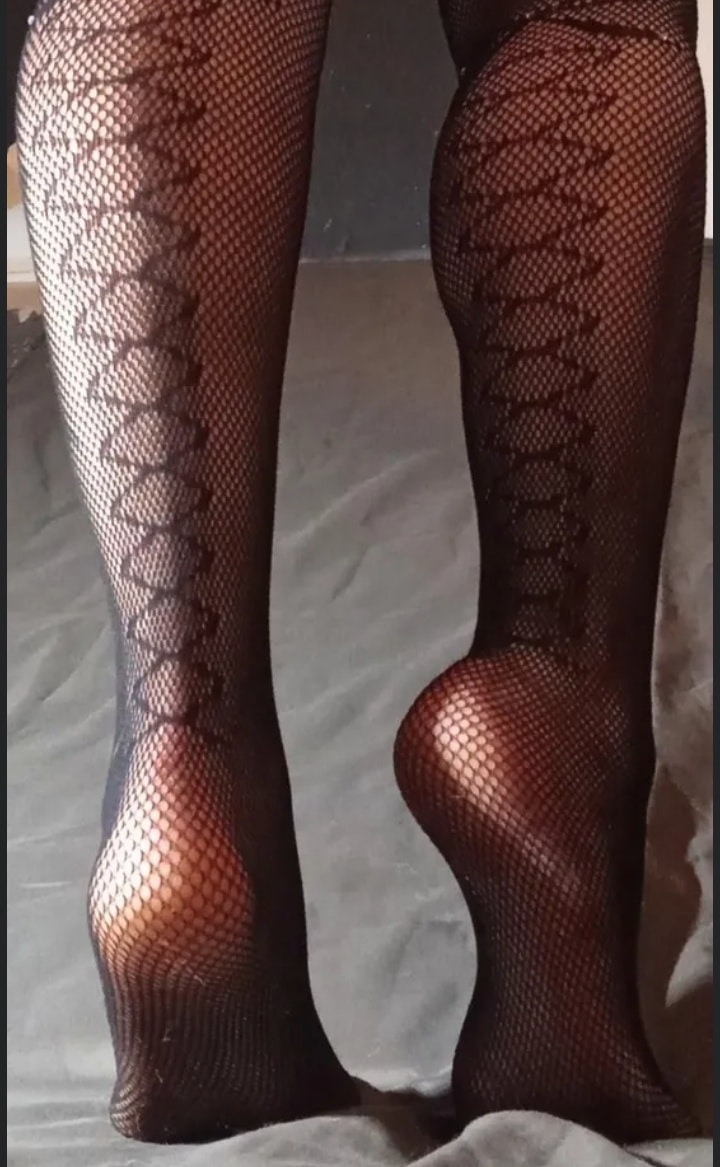 lilyvelvettoes lilyvelvettoes
