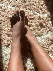 Petit éclat de soleil sur mes pieds