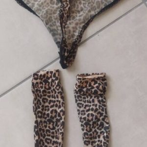 String/culotte + chaussettes léopard