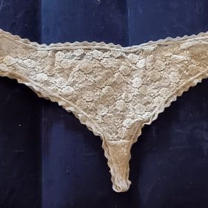 String blanc avec mon odeur
