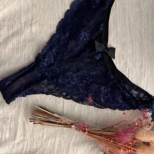 Tanga imprégné de mon odeur