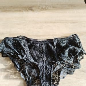 Culotte noire dentelle