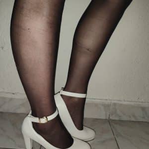 Collant nylon effilé
