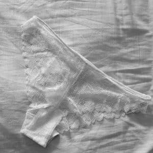 Culotte en dentelle + vidéo pour J