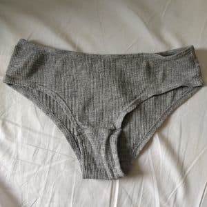 Culotte grise