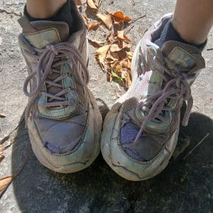 Paire de chaussure d'étudiante