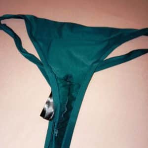 String trempé après un rapport.