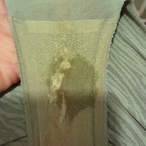Sous vêtement porté première enchère