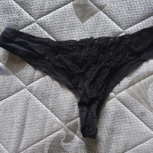 ⚠️tout dernier string Lycra dentelle a personnaliser ⚠️