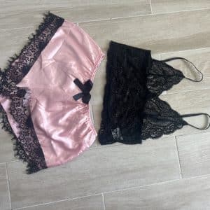 Ensemble satin / dentelle