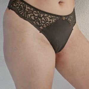 Strings vert taille S porté 48h