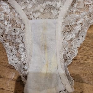 Culotte sale du 29 juillet- frais d'envoi inclus