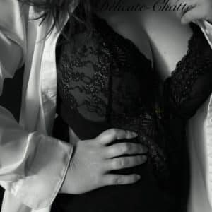 Mon Parfum sur ta Chemise … 🖤 [Photos]