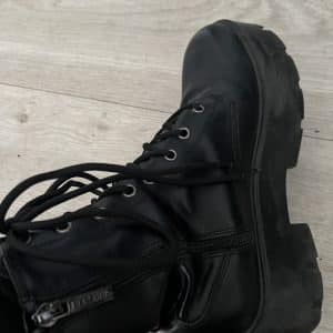 Pied chaussures