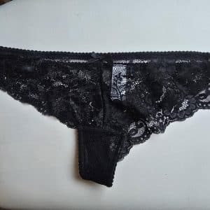Tanga noir odorant rien que pour toi 😈