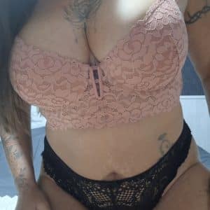 mon soutien gorge rose