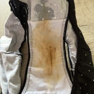 Belle culotte noire portée 1 semaine retirer aujourd’hui plusieurs saveurs dans cette culotte ..
