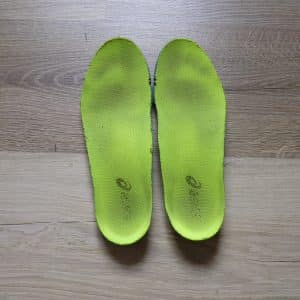 mes semelles portées après un trek odorantes
