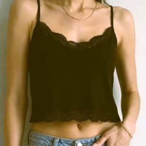 mon petit top porté sans lingerie